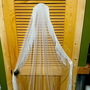 Never worn wedding veil